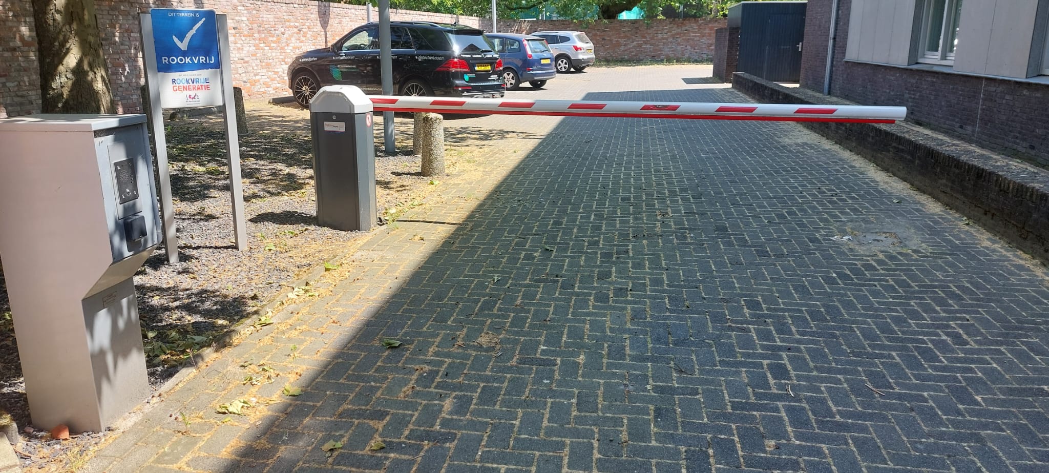 Slagboom zorginstelling rookvrij toegang