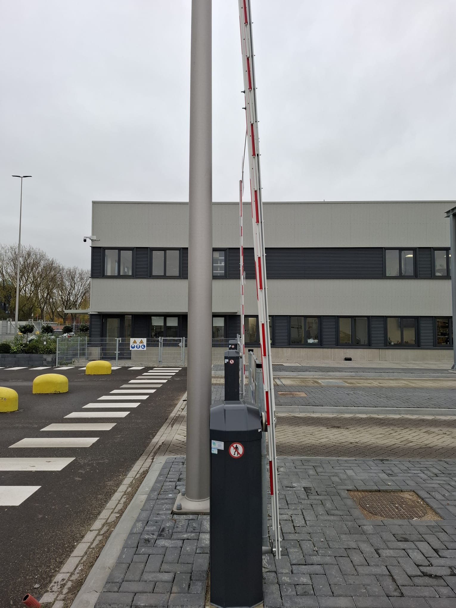 Slagboom toegangscontrole Metaaltransport Rotterdam logistiek