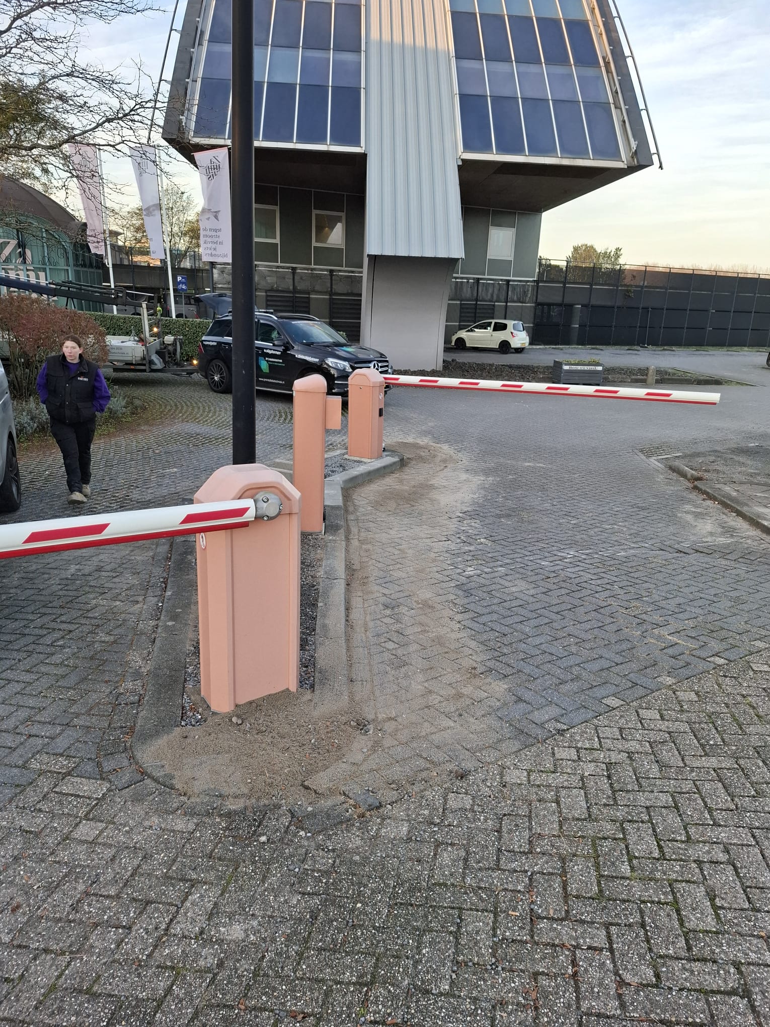 Slagboom op maat gespoten Zalmhuis Capelle aan den IJssel