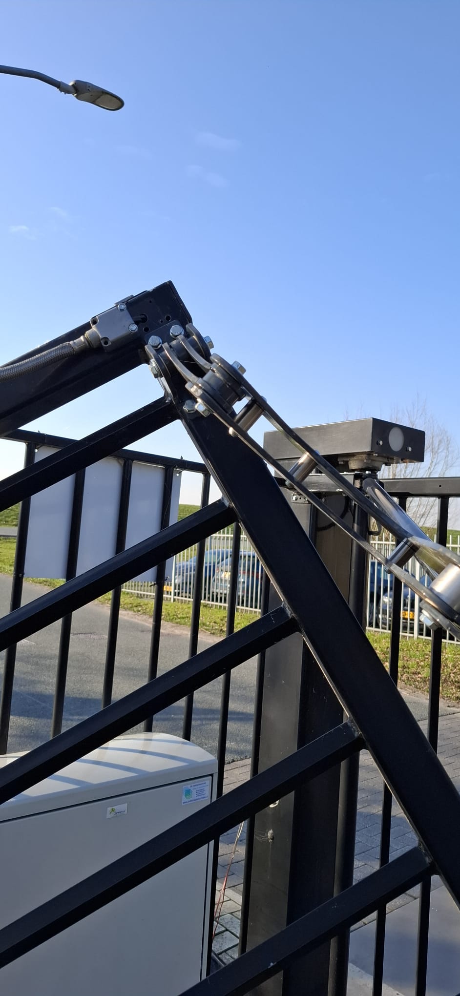 Aangereden speedgate vervangen door JMI6000S huuroplossing directe afsluiting